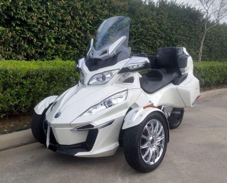  2014 Can-am SPYDER RT Limited SE6 Pearl White
