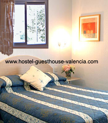 Valencia Hostel guesthouse hostel private rooms- hostel-guesthouse 12.50