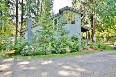 River Front Charmer on Acreage