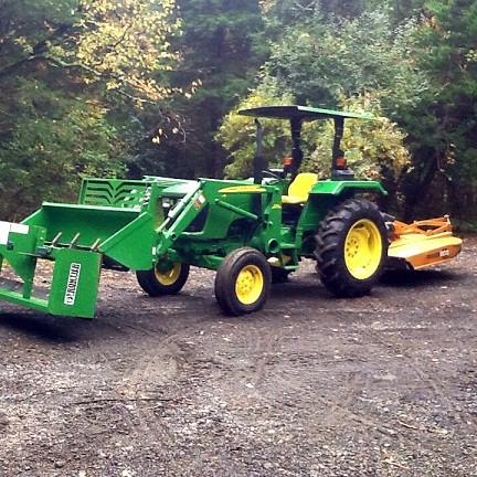 2011 John Deere 5045D with Attachments