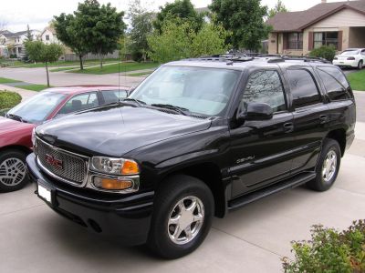 2004 GMC Yukon Denali