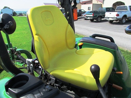 2010 John Deere 3520 Tractor w/ 300CX Loader