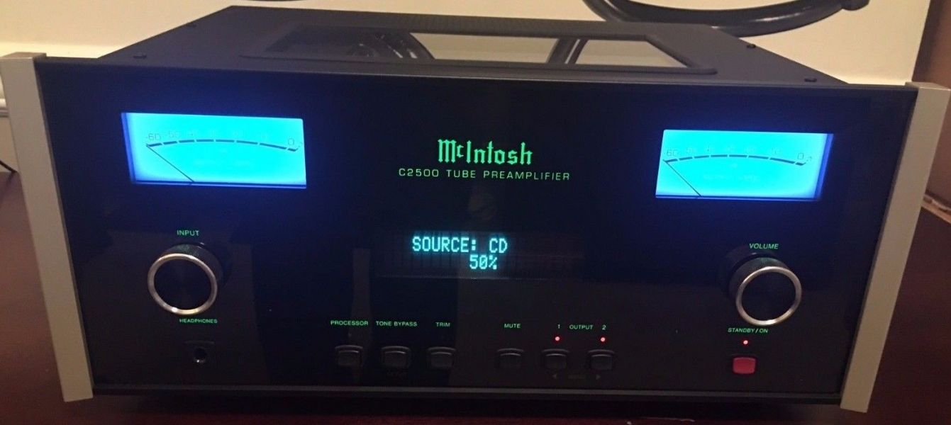 McIntosh C2500 Tube Pre Amplifier EXCELLENT Condition with Orig Boxes and Remote  
