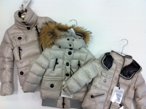 FASHIONANDSTYLE italian company sells KIDS APPAREL: GUCCI, PRADA, BURBERRY, MONCLER, ARMANI