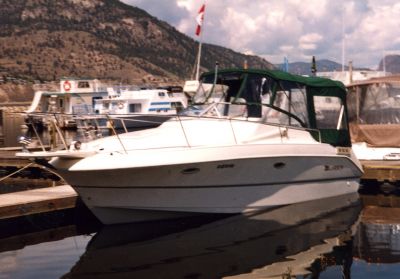 1997 Larson Hampton 25Ft Power Boat