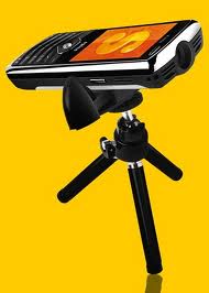 Gadget Lovers : Projector Phone is here,india