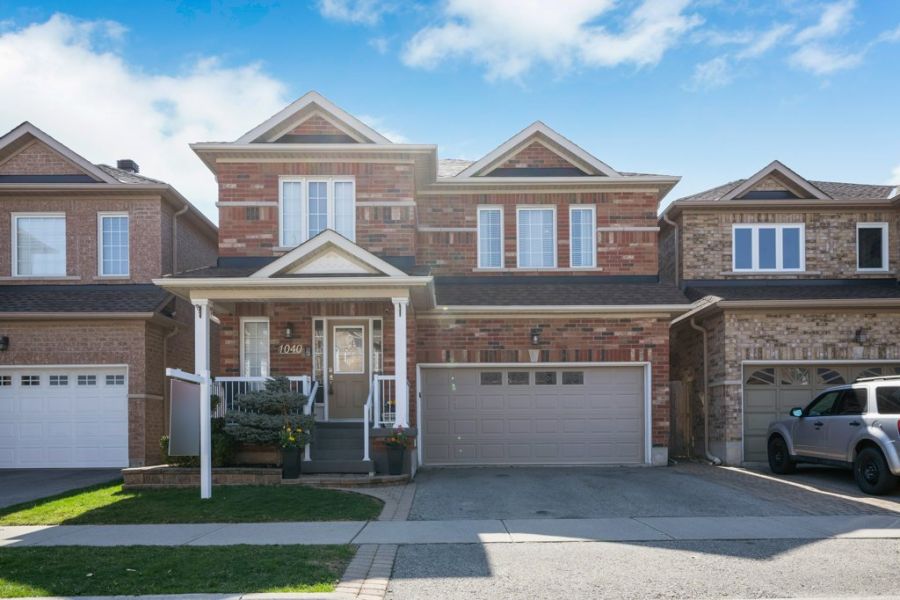 4 Bedroom Detached Home for Sale in Clarke Neighbourhood, Milton