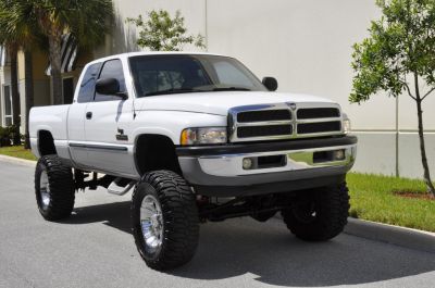 DODGE RAM 2500