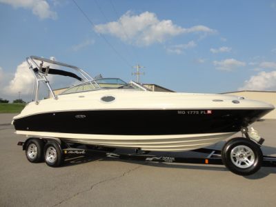 2008 Sea Ray 240 Sundeck w/ Wake Tower & Trailer
