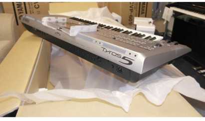 Selling : Yamaha Tyros 5 , Pioneer XDJ , Roland Keyboards , Korg Keyboards WHATSAPP : +17405000524