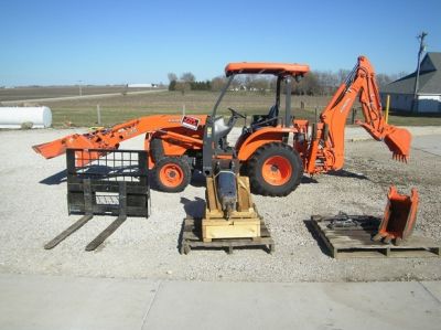 2009 Kubota TLB 45 4WD 242 hrs