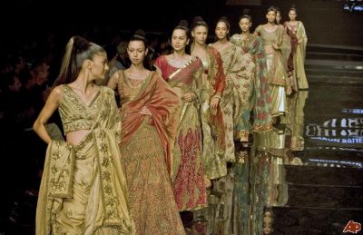 Fashion Stylist and fashion consultant