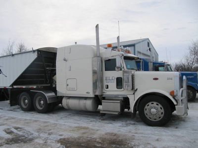 2006 Peterbilt 379 Short Hood