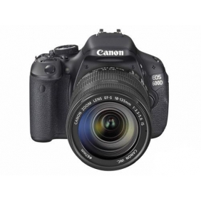 Canon EOS 600D SLR camera kit with 18-135mm STM/IS lens