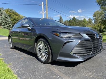 2019 Toyota Avalon Hybrid Limited